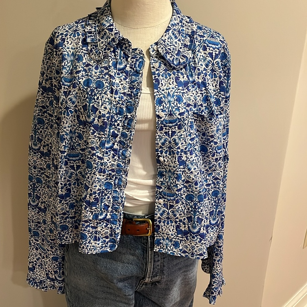 NEW! J Crew BX859 blue white Liberty print ruffle trim 100% cotton blouse M